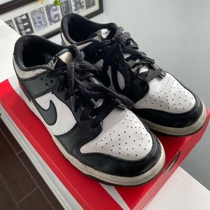Nike Low Dunk Pandas